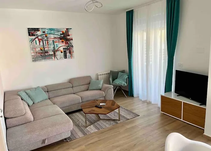 וילה “punkt” פולה